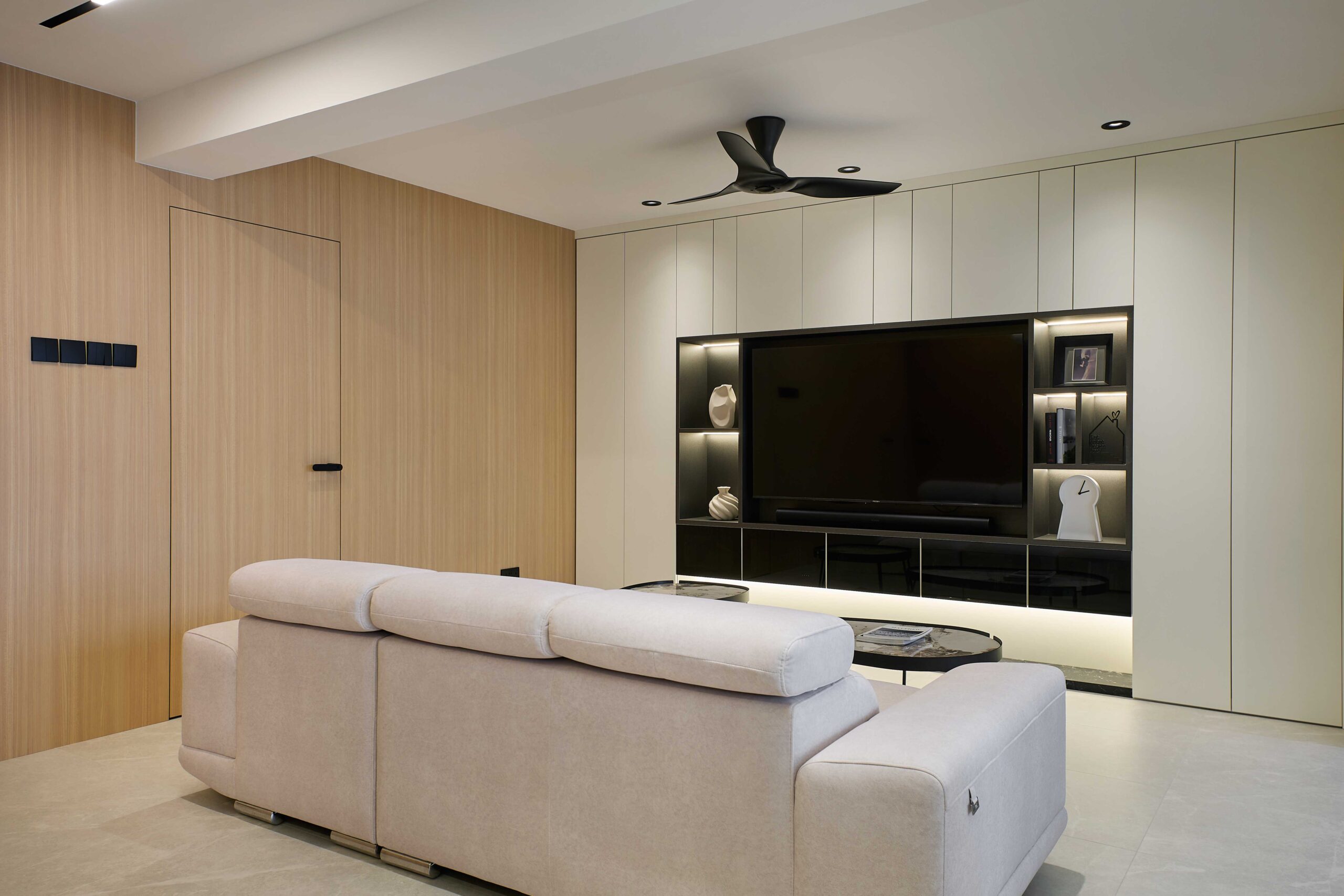 Serangoon Ave 1 — detail